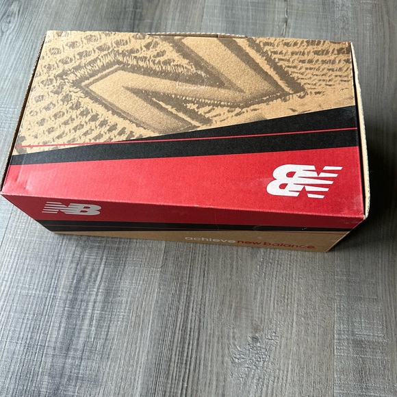 New Balance Walking Shoes - Picture 5 of 5
